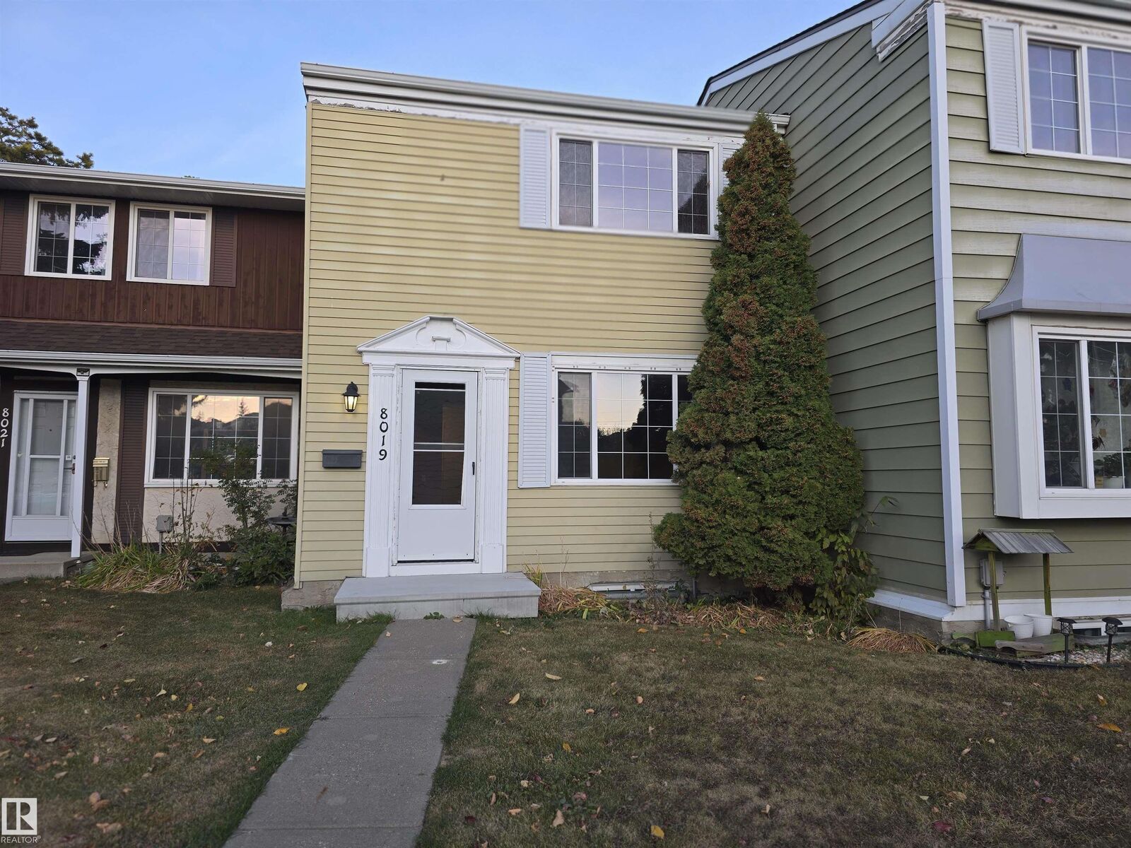 Property Photo:  8019 178 Street NW  AB T5T 1L3 