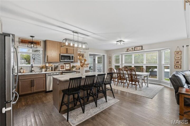 Property Photo:  1813 Travis Court  MO 63348