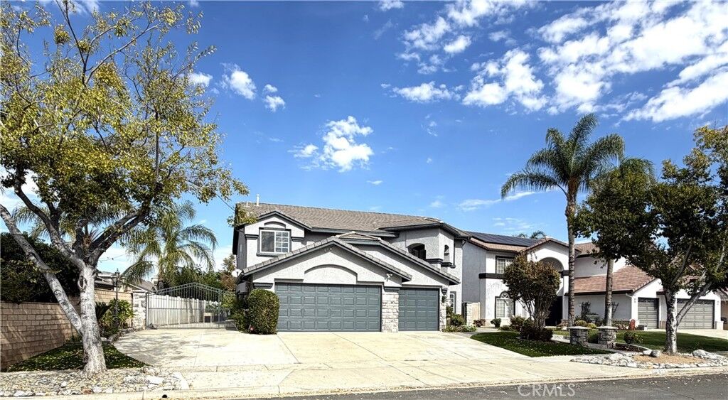 Property Photo:  873 Greenridge  CA 92882 