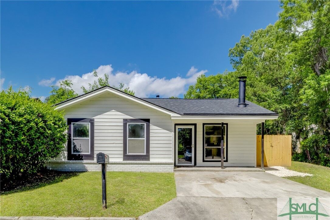 Property Photo:  206 Brookstone Circle  GA 30813 