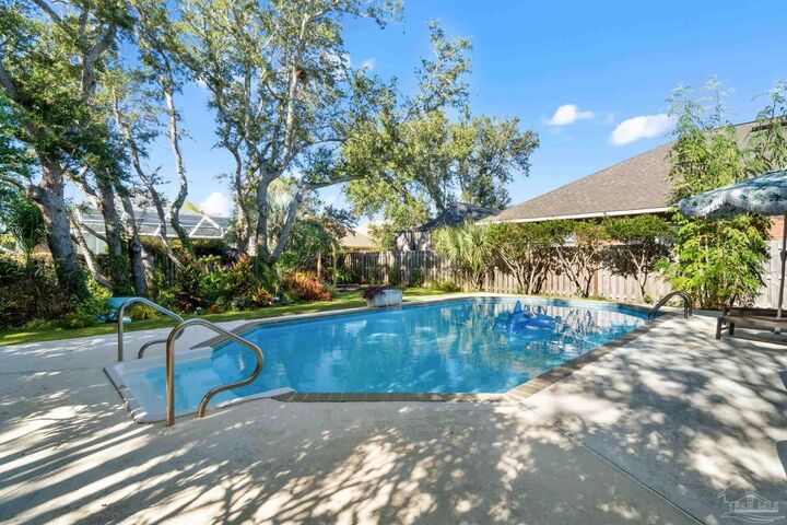 Property Photo: 2651 Springtime Ct FL 32563