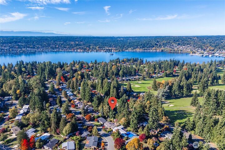 Property Photo:  6529  Arrowhead Drive NE  WA 98028 