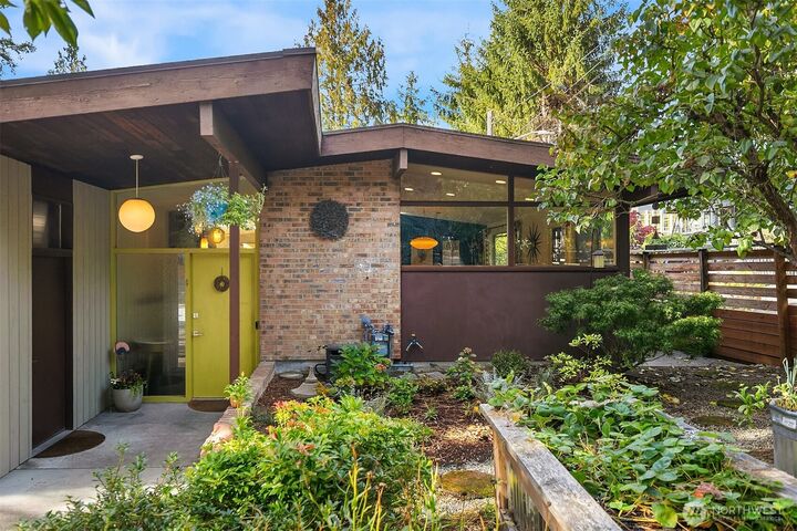 Property Photo:  10559  41st Place NE  WA 98125 