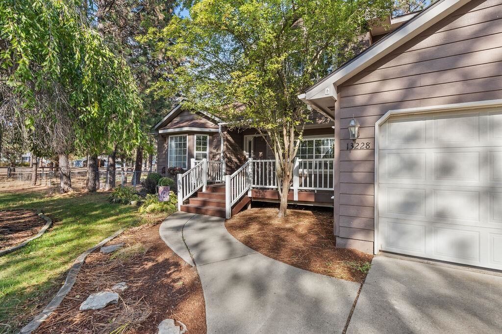 Property Photo: 13228 W Sunnyvale Dr WA 99026