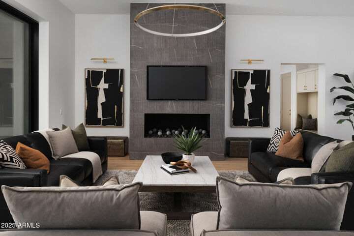 Property Photo:  12637 N 68th Place  AZ 85254 