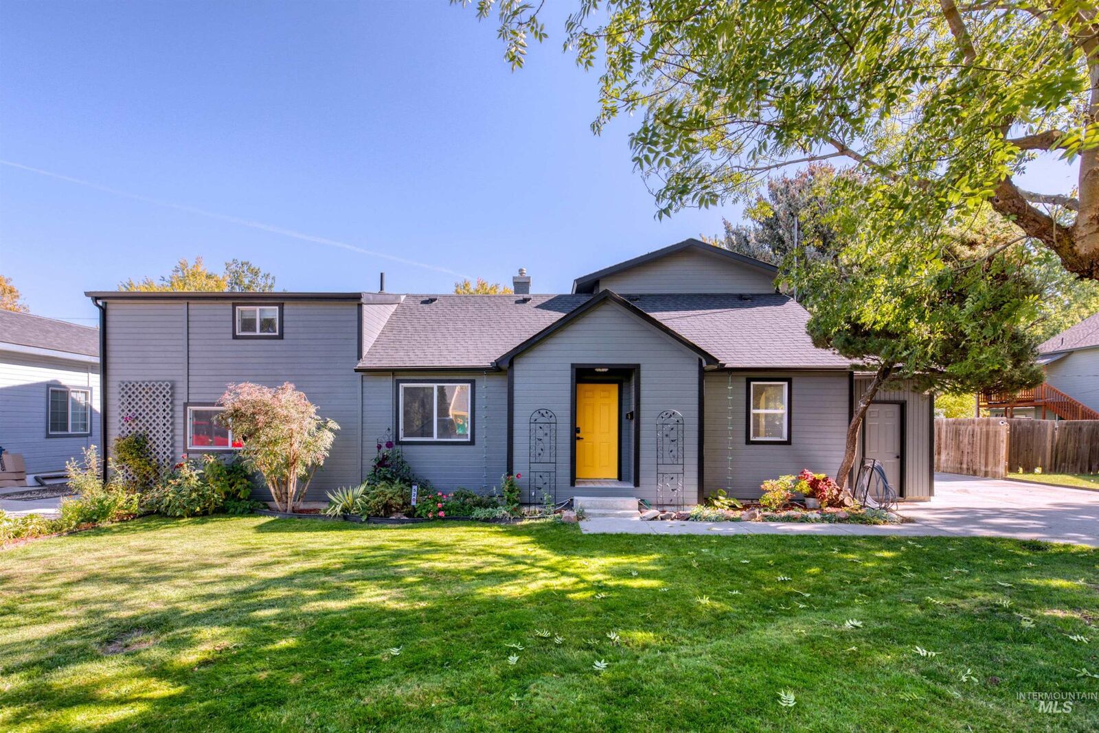 Property Photo:  520 S Scott Street  ID 83705-1817