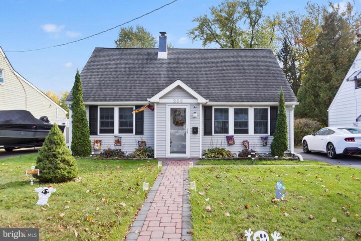 209 Eaton Ave  Hamilton NJ 08619 photo