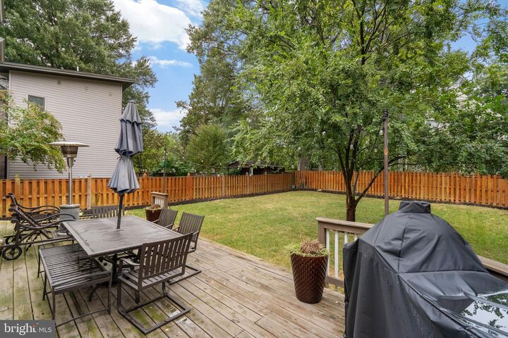 Property Photo:  535 N George Mason Drive  VA 22203 