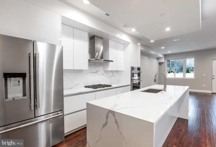 Property Photo:  1516 Cambridge Street 1  PA 19130