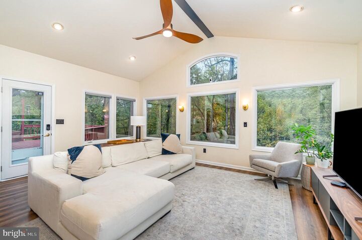 Property Photo: 1565 Brookline Drive PA 17036