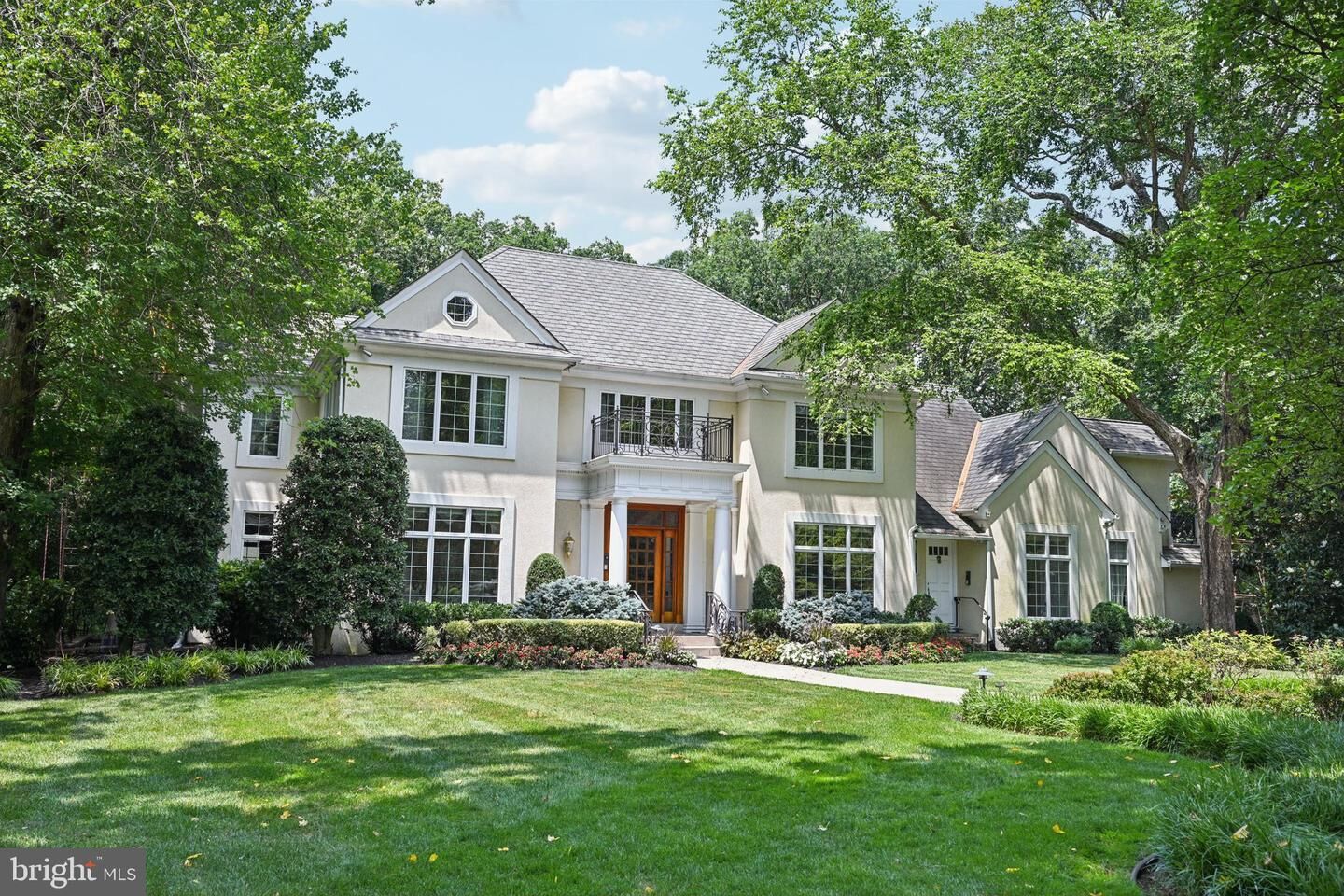 Property Photo:  12 Cove Road  NJ 08057