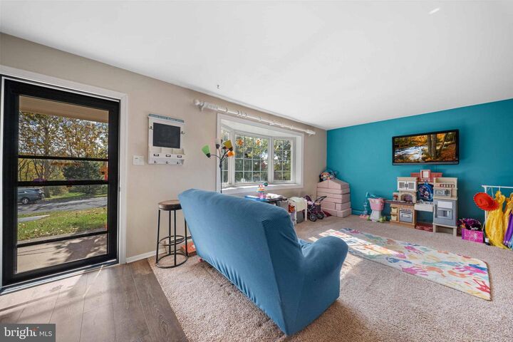 Property Photo:  1825 Flintlock Circle  PA 19446