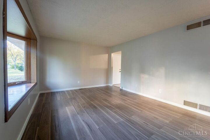 Property Photo:  1890 Lotushill Drive  OH 45240