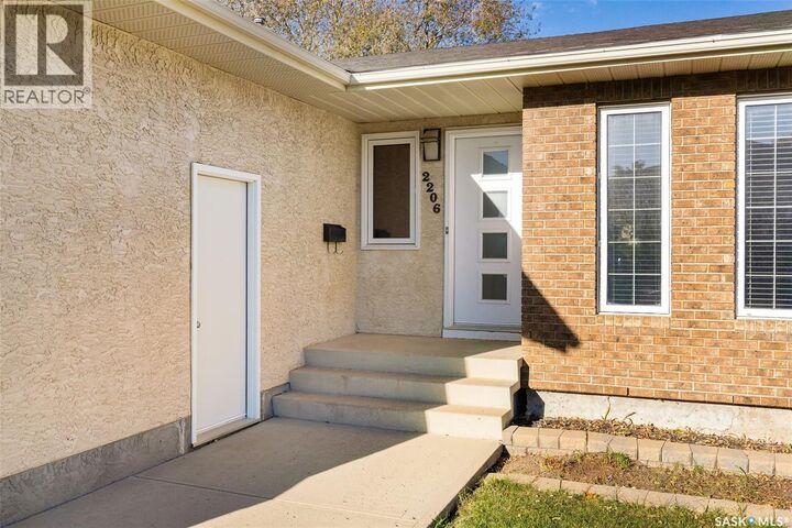 Property Photo:  2206 Assiniboine Avenue E  SK S4V 2E8
