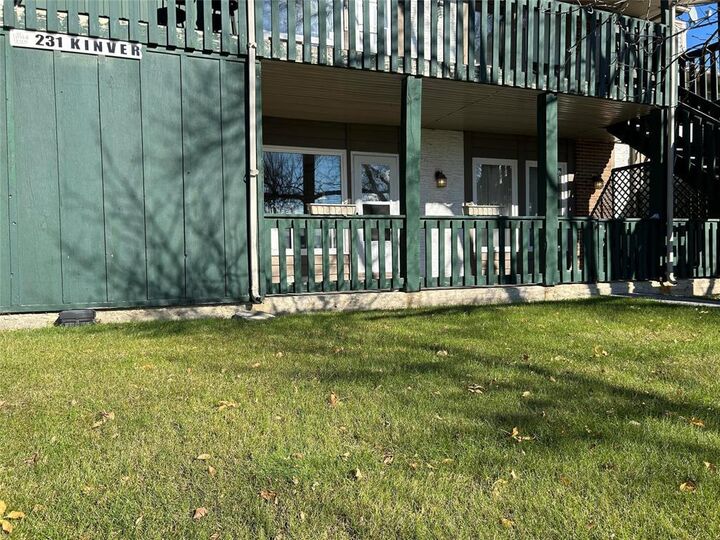 231 Kinver Avenue  Winnipeg MB R2R 1G6 photo