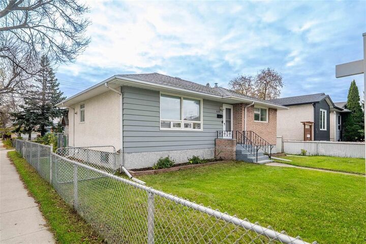 Property Photo:  836 Talbot Avenue  MB R2L 0S8