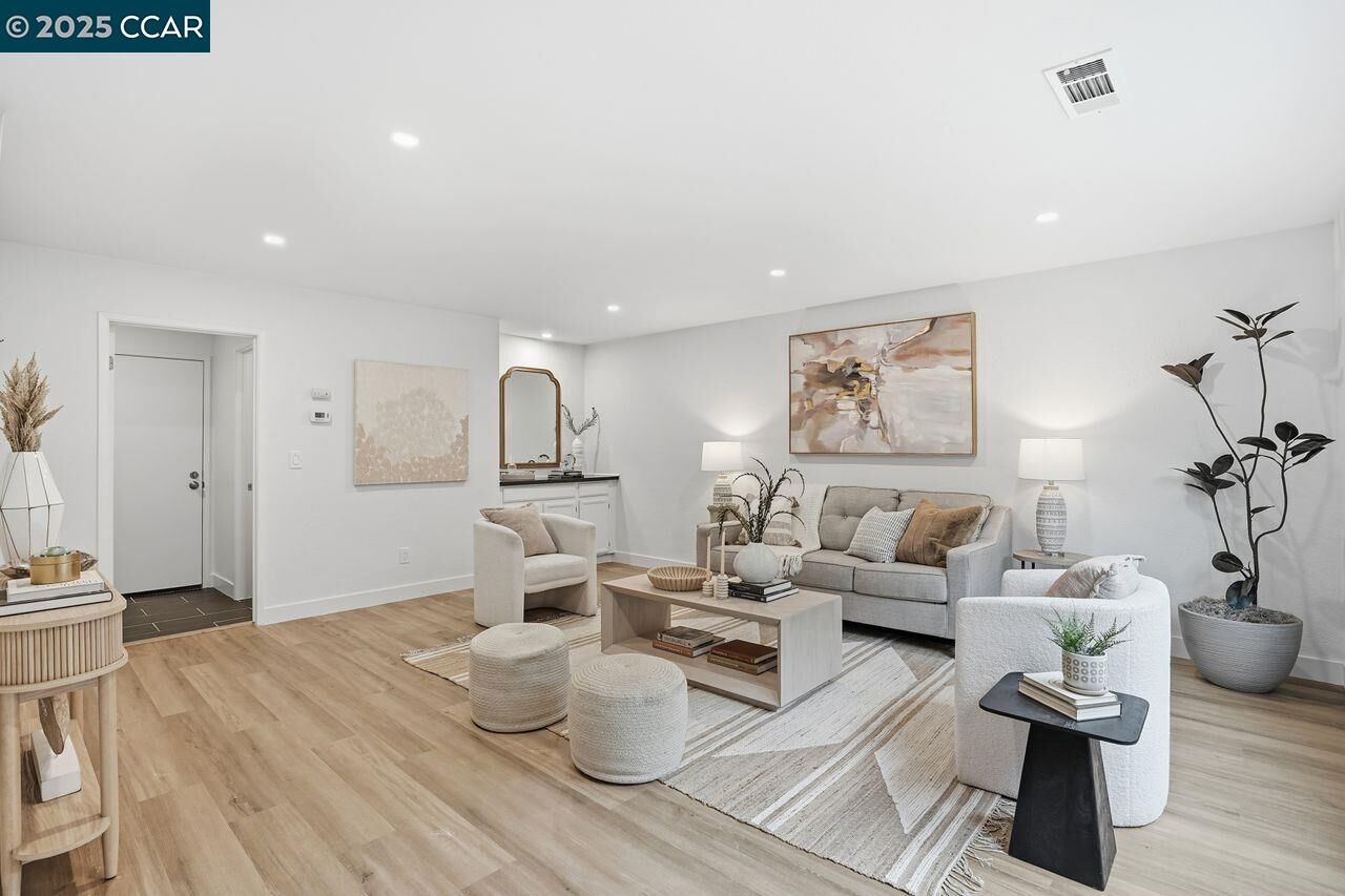 Property Photo:  57 Parkview Ter  CA 94806