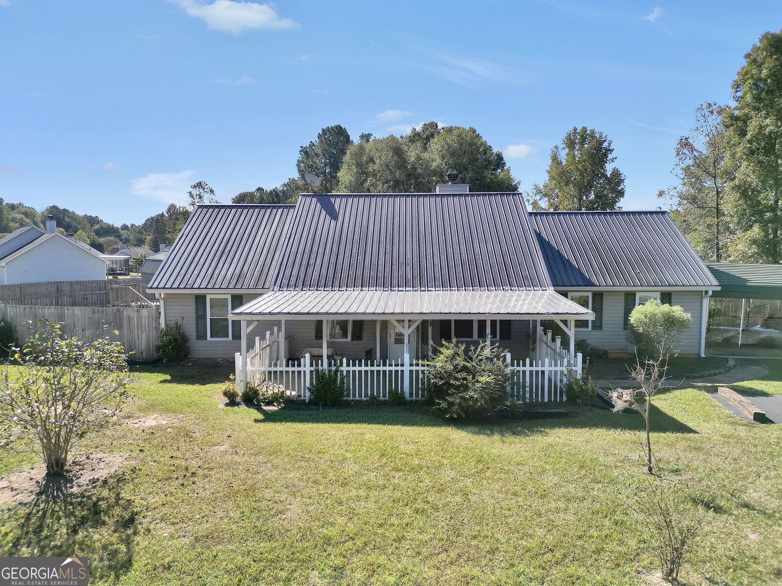 Property Photo:  113 Pebble Creek Drive  GA 30233