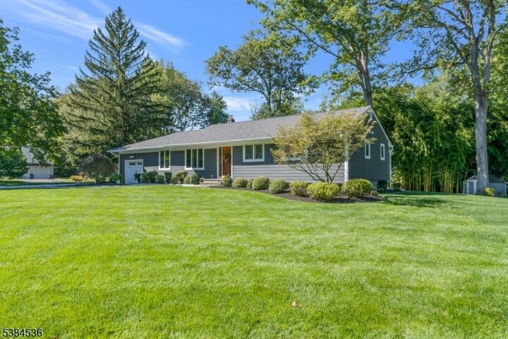 Property Photo: 333 Hollywood Ave NJ 07933