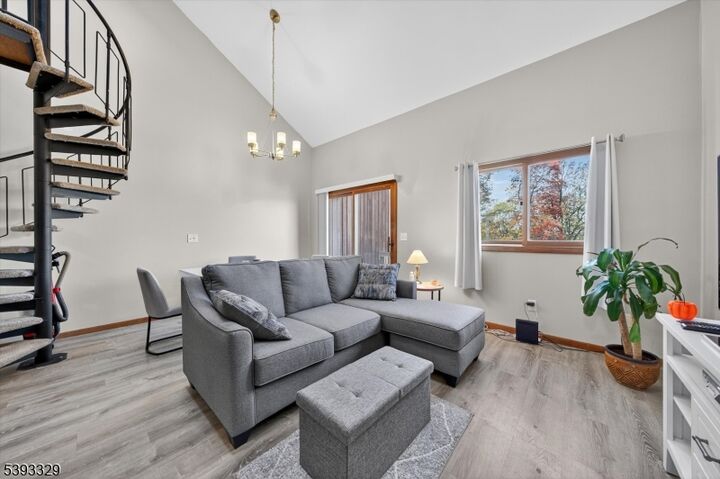 5 Telluride Ct  Vernon Twp. NJ 07462 photo
