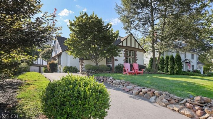 Property Photo:  819 Standish Ave  NJ 07090