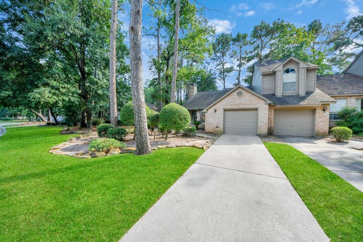 Property Photo:  15 Lakeridge Drive  TX 77381 