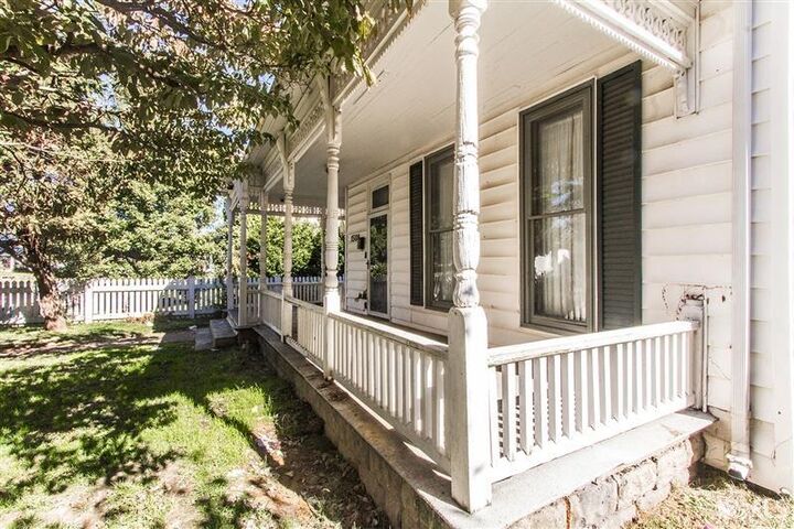 Property Photo:  1508 Cumberland Avenue  IN 47712-4627