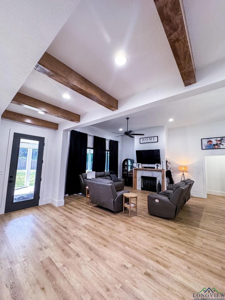 Property Photo: 8308 Greenhead Drive TX 75503