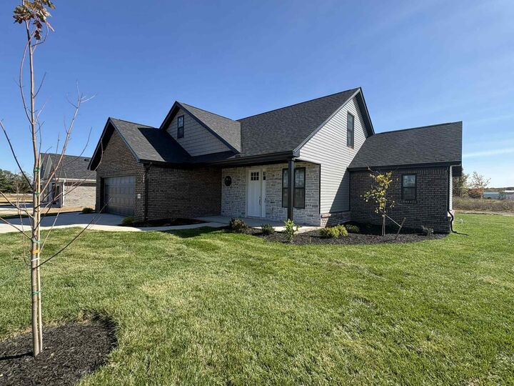 Property Photo:  819 Mohawk Drive  KY 40475