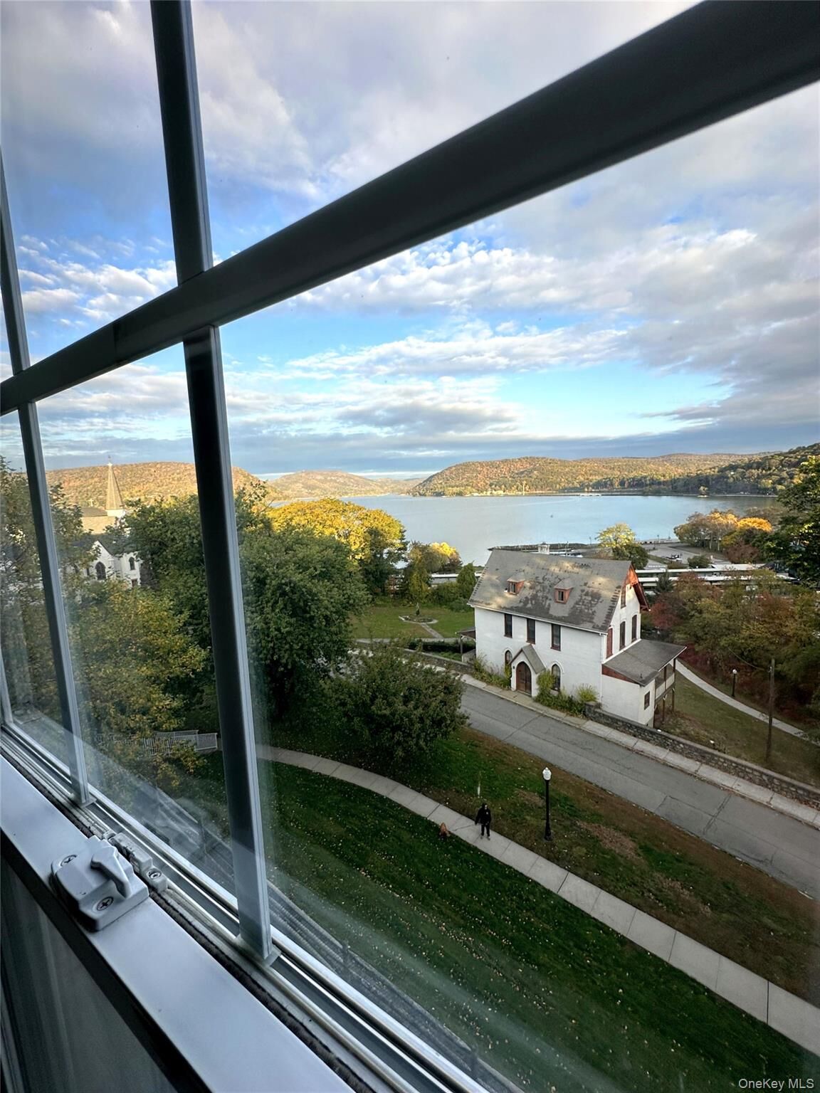 Property Photo:  421 Northview Court 421  NY 10566 