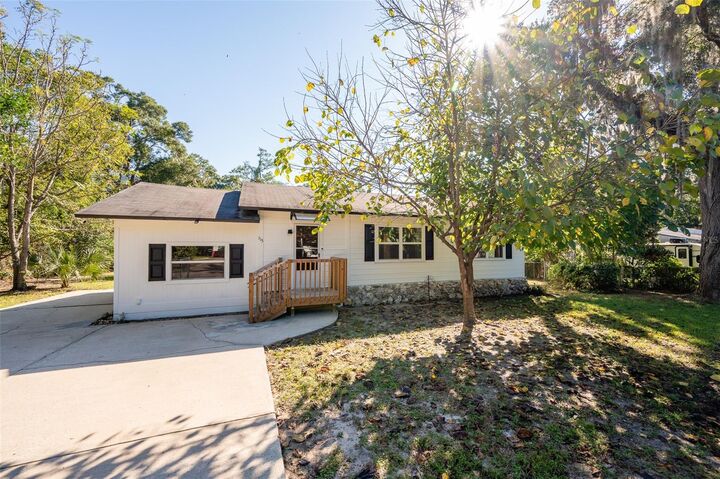 Property Photo:  115 SE 50th Street  FL 32641 