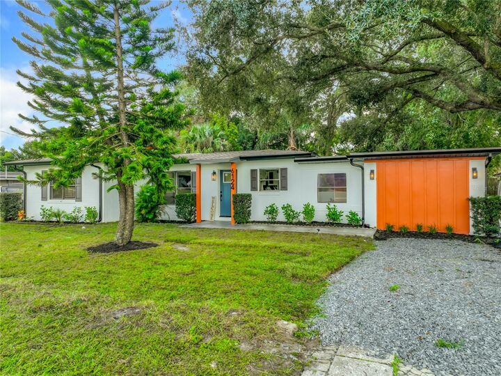 Property Photo:  6124 Dogwood Drive  FL 32807 