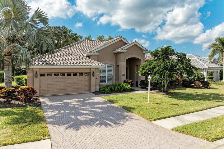 Property Photo: 8122 Waterview Boulevard FL 34202