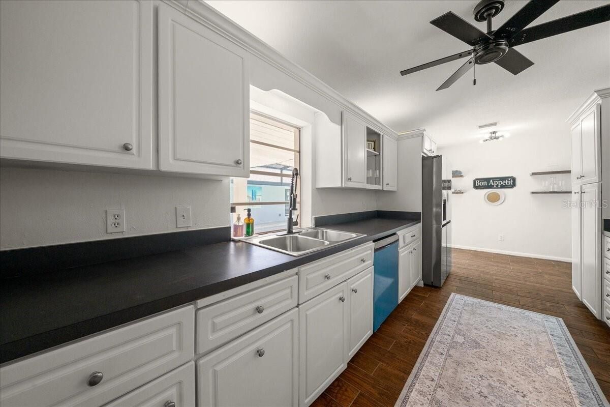 Property Photo:  2475 SW 7th Avenue  FL 34471 