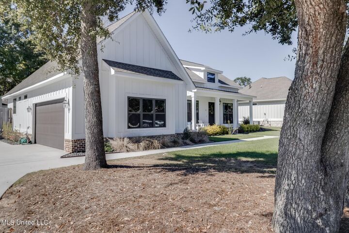 Property Photo: 111 Driftwood Drive MS 39560