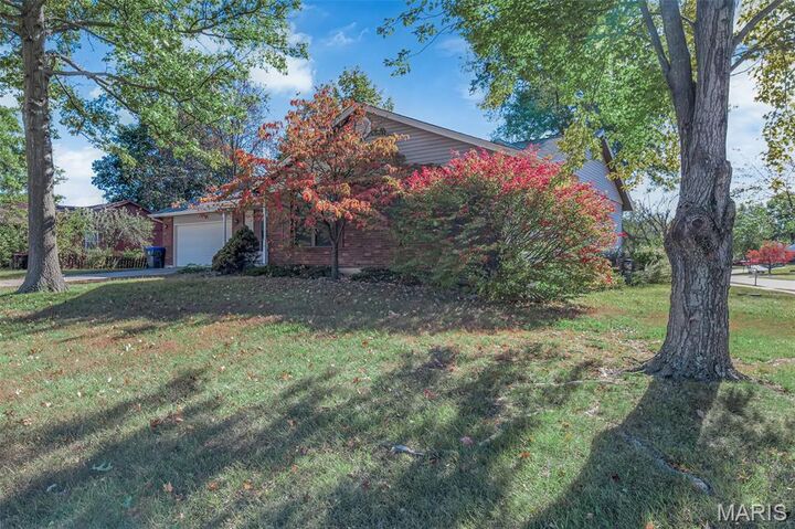 Property Photo:  1801 Creekpoint Drive  MO 63376 
