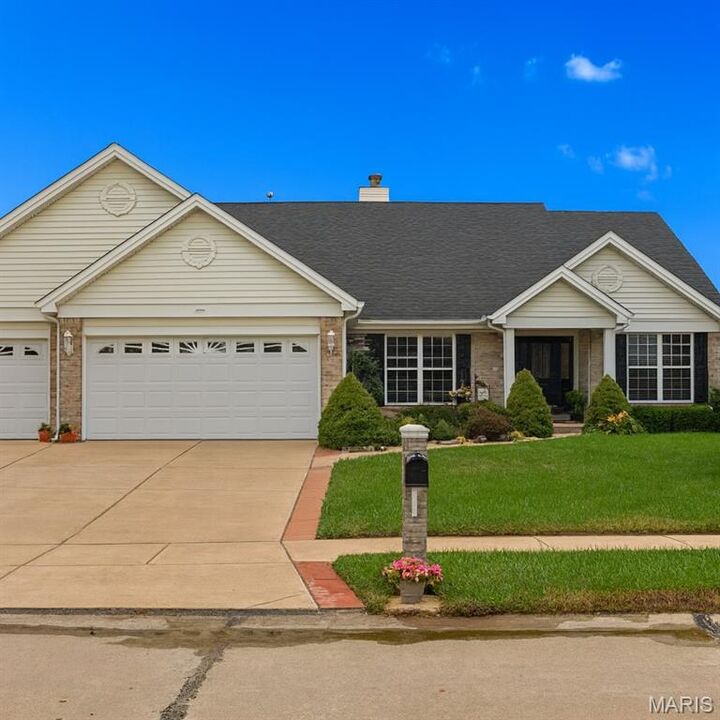 1351 Shelby Point Drive  O'Fallon MO 63366 photo