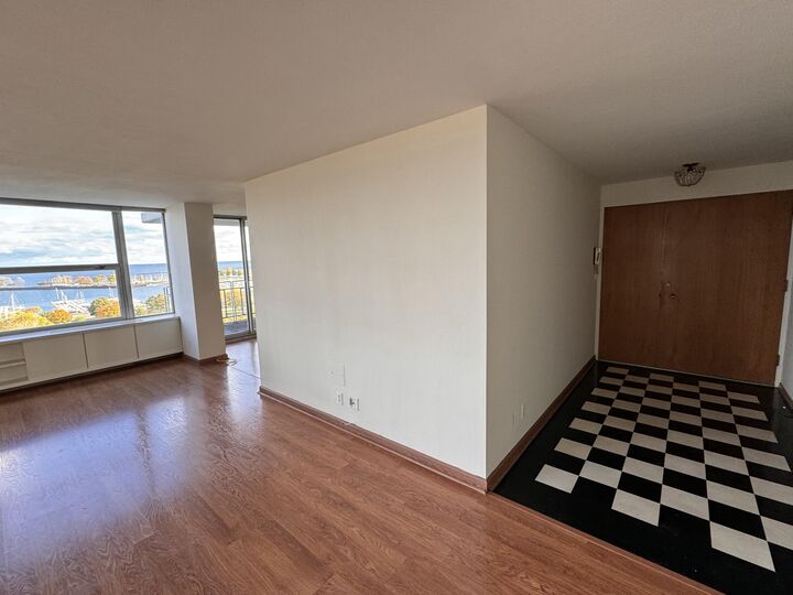 Property Photo:  1610 N Prospect Ave 506  WI 53202