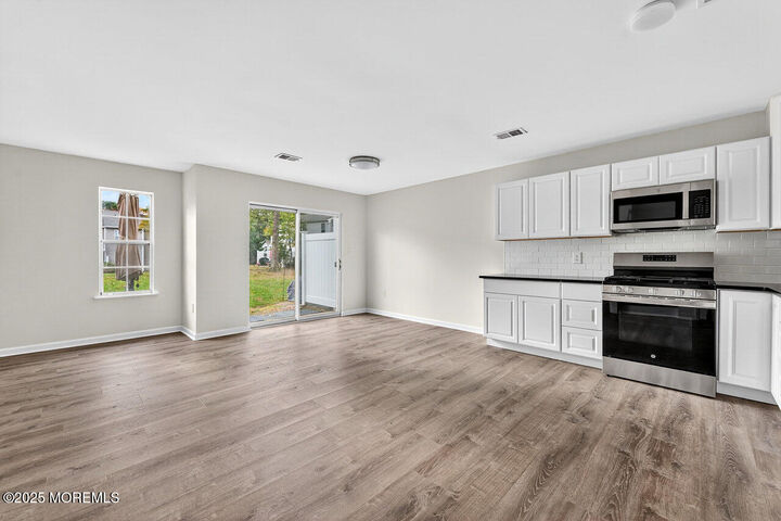 Property Photo:  34 S Pointe Circle  NJ 07753
