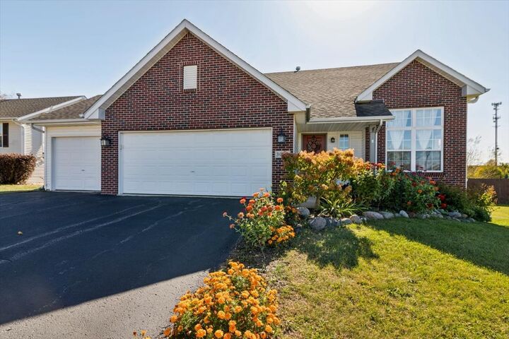 Property Photo:  3009 Stralow Lane  IL 61115 