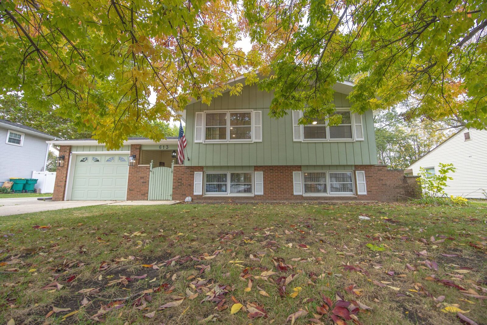 Property Photo:  613 Westnedge Road  IL 60435 