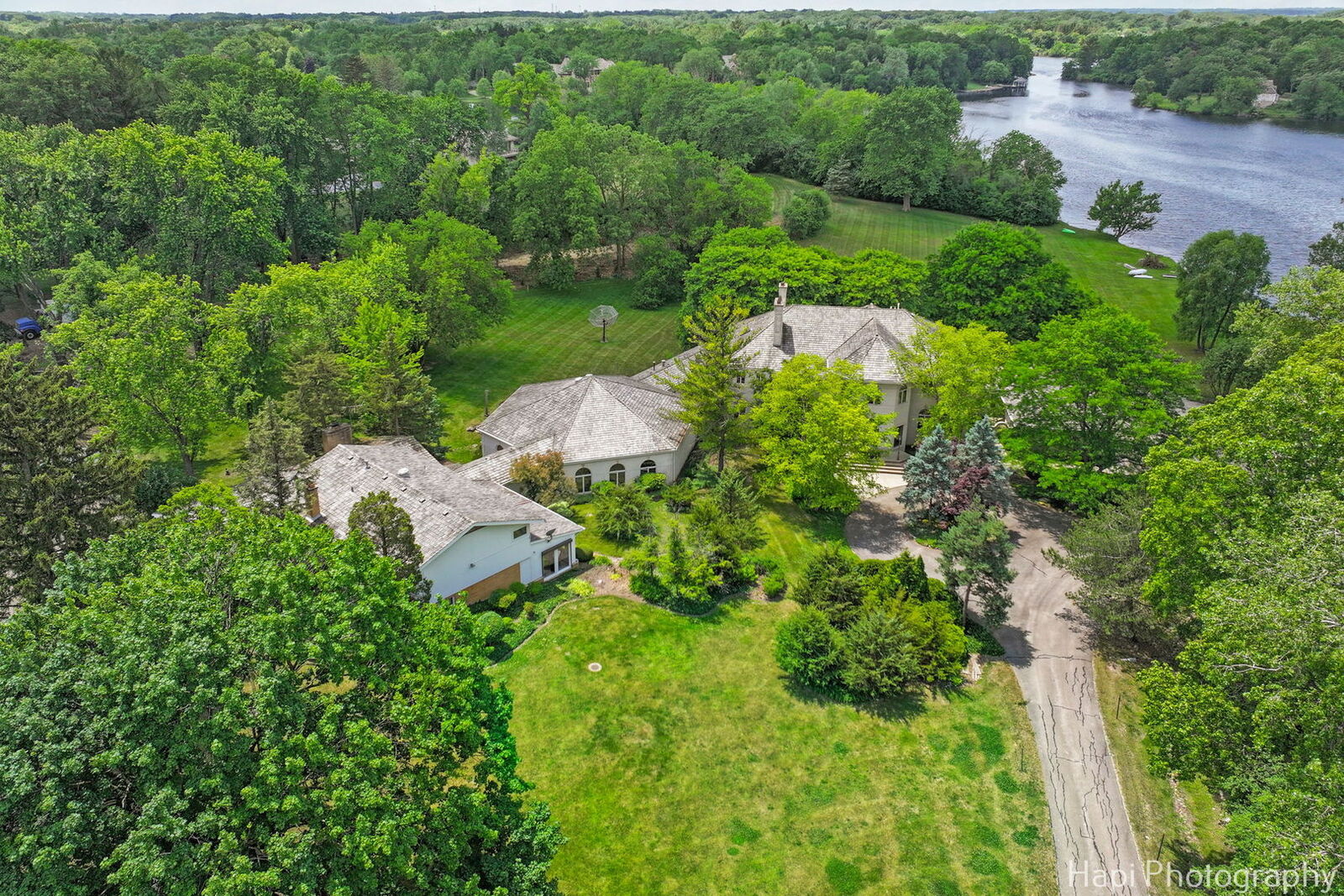 Property Photo:  74 Dundee Lane  IL 60010