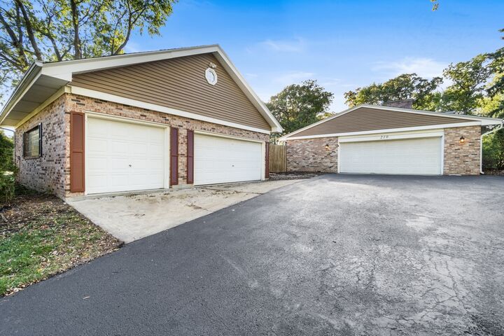 Property Photo:  210 Oak Lane  IL 60096