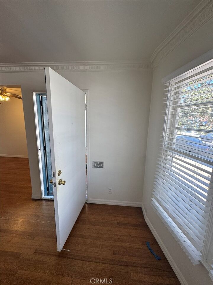 Property Photo:  5078 Pickford  CA 90019
