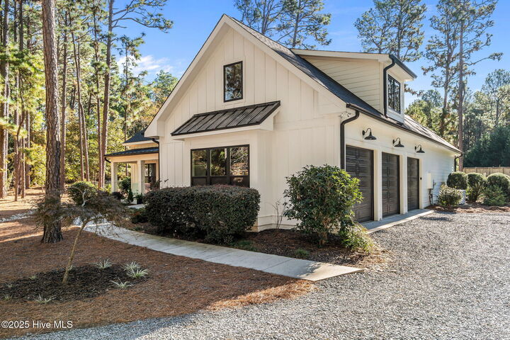 Property Photo:  6 Hobkirk Court  NC 28374 