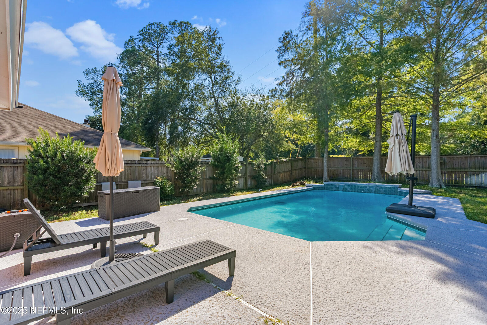 Property Photo:  1514 Maple Leaf Lane  FL 32003 