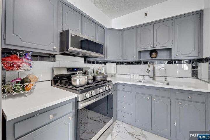 Property Photo:  432-434 Trenton Avenue 7  NJ 07503