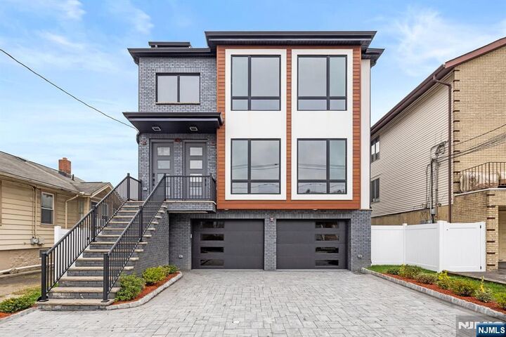 476 Lincoln Avenue  Cliffside Park NJ 07010 photo