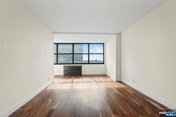 Property Photo:  7004 Kennedy Boulevard 31G  NJ 07093