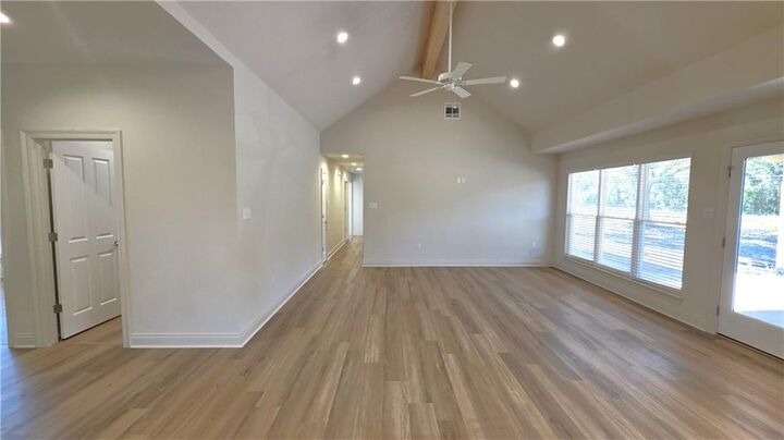 Property Photo:  338 F. Edward Hebert Boulevard  LA 70037